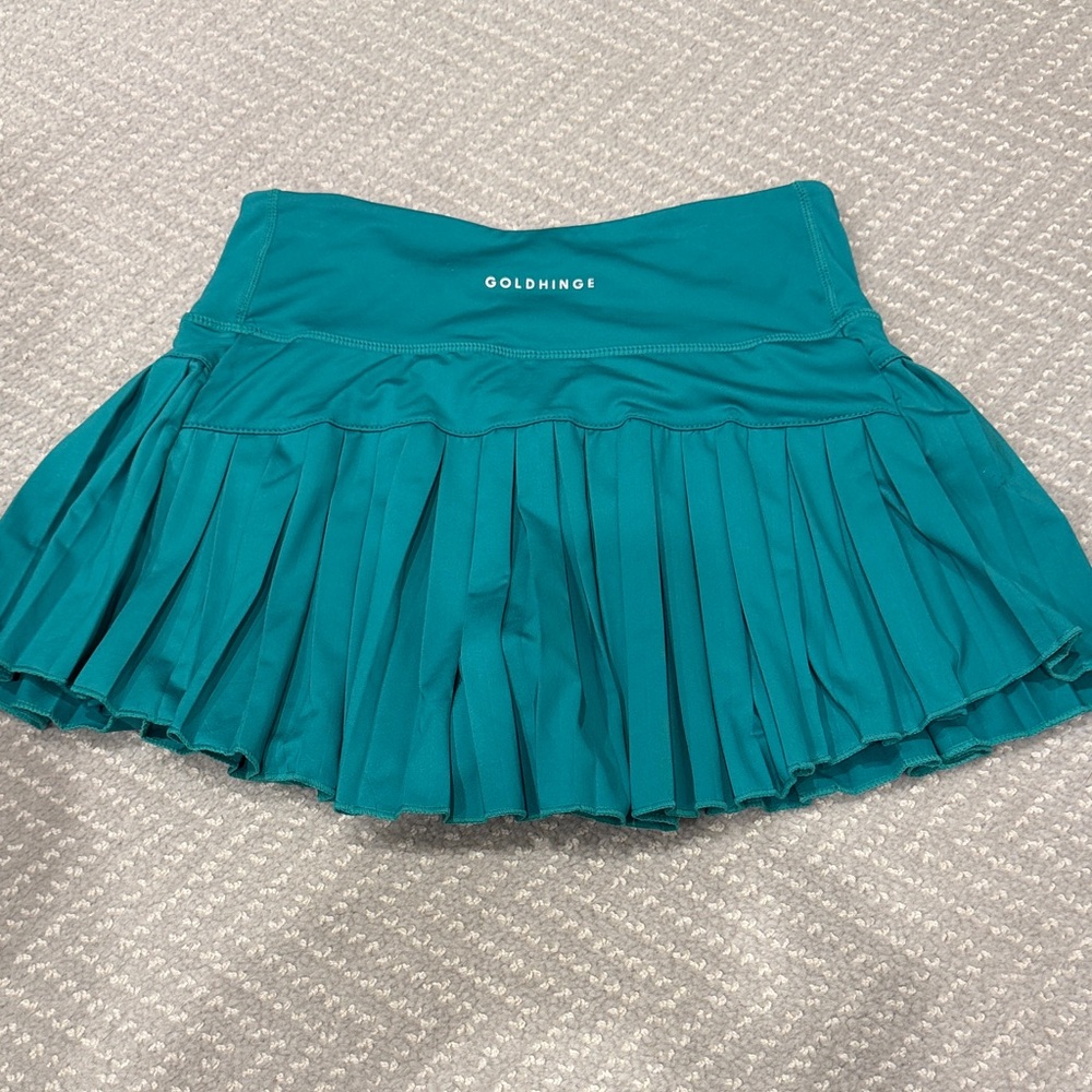 Goldhinge Kelly Green it is nit showing how green it is Mini Skirt